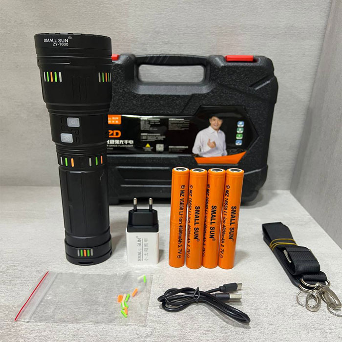چراغ قوه اسمال سان مدل Zy-t600